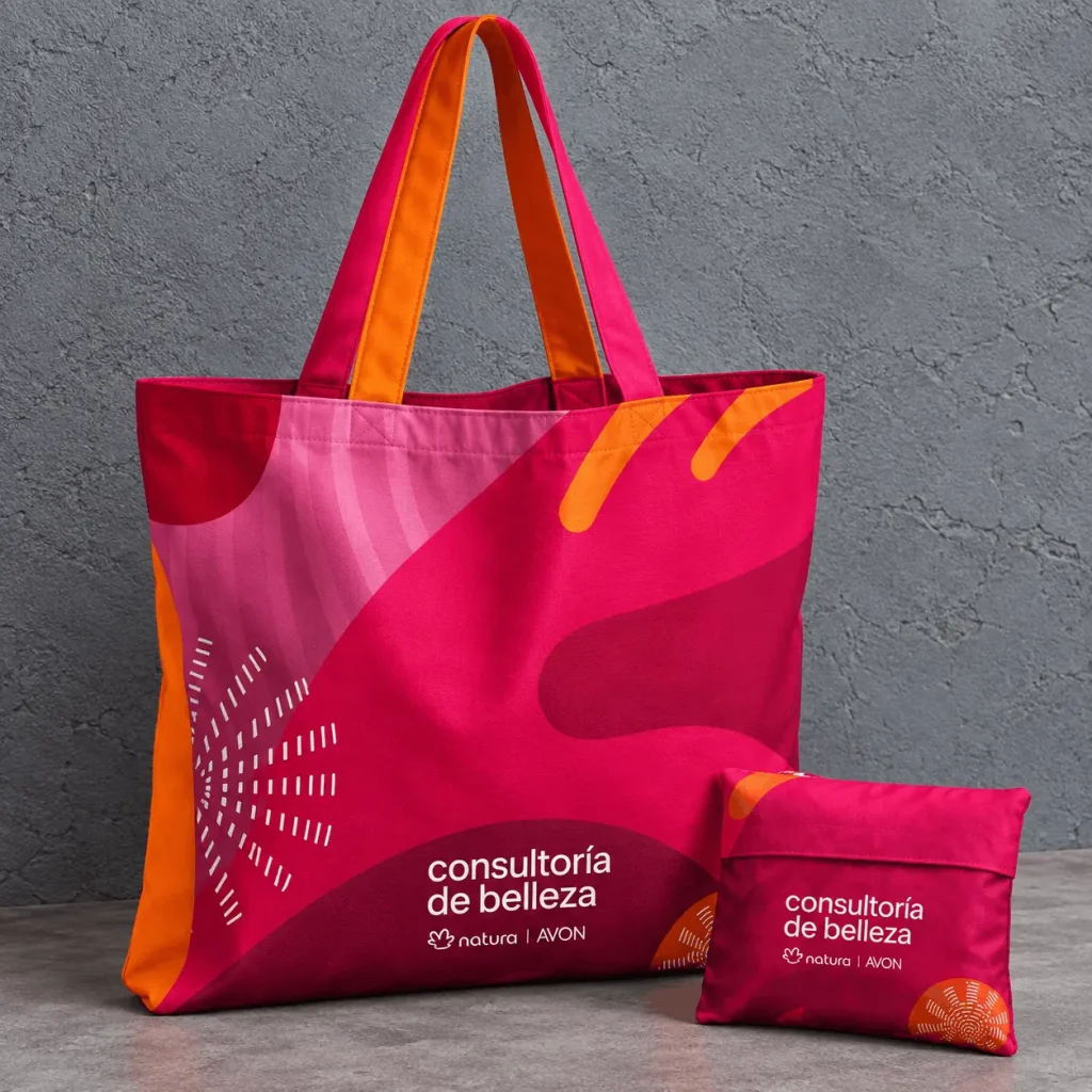 Bolsa tote ecológica fucsia para la marca Natura y consultoría de belleza