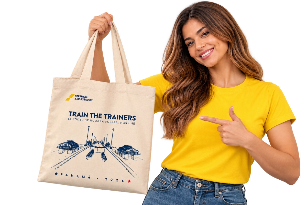 Modelo con Tote bag corporativa y bolsa ecologica de tela personalizada para cotizacion en Bogota - Olga Lucia Estevez