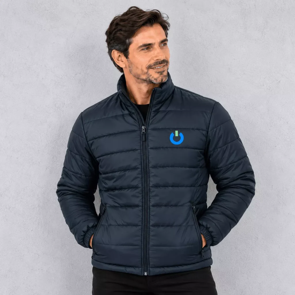 Chaqueta acolchada térmica corporativa de Nitro Energy para dotación empresarial en Bogotá