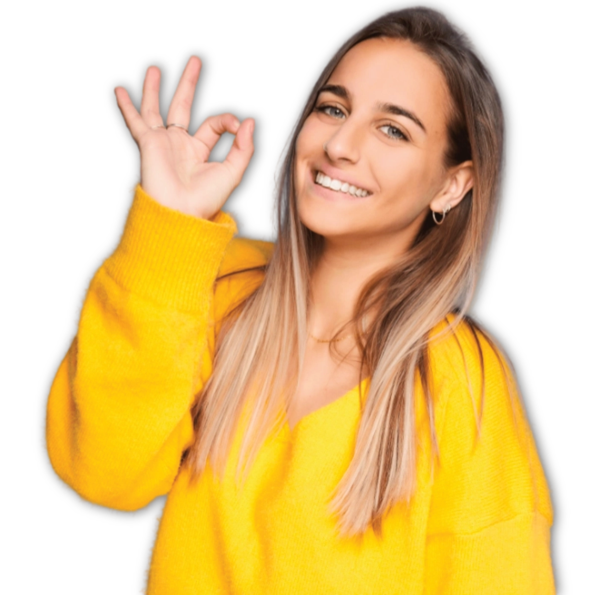 Modelo sonriente haciendo senal de ok vistiendo prenda tejida para confeccion corporativa en Bogota - Olga Lucia Estevez