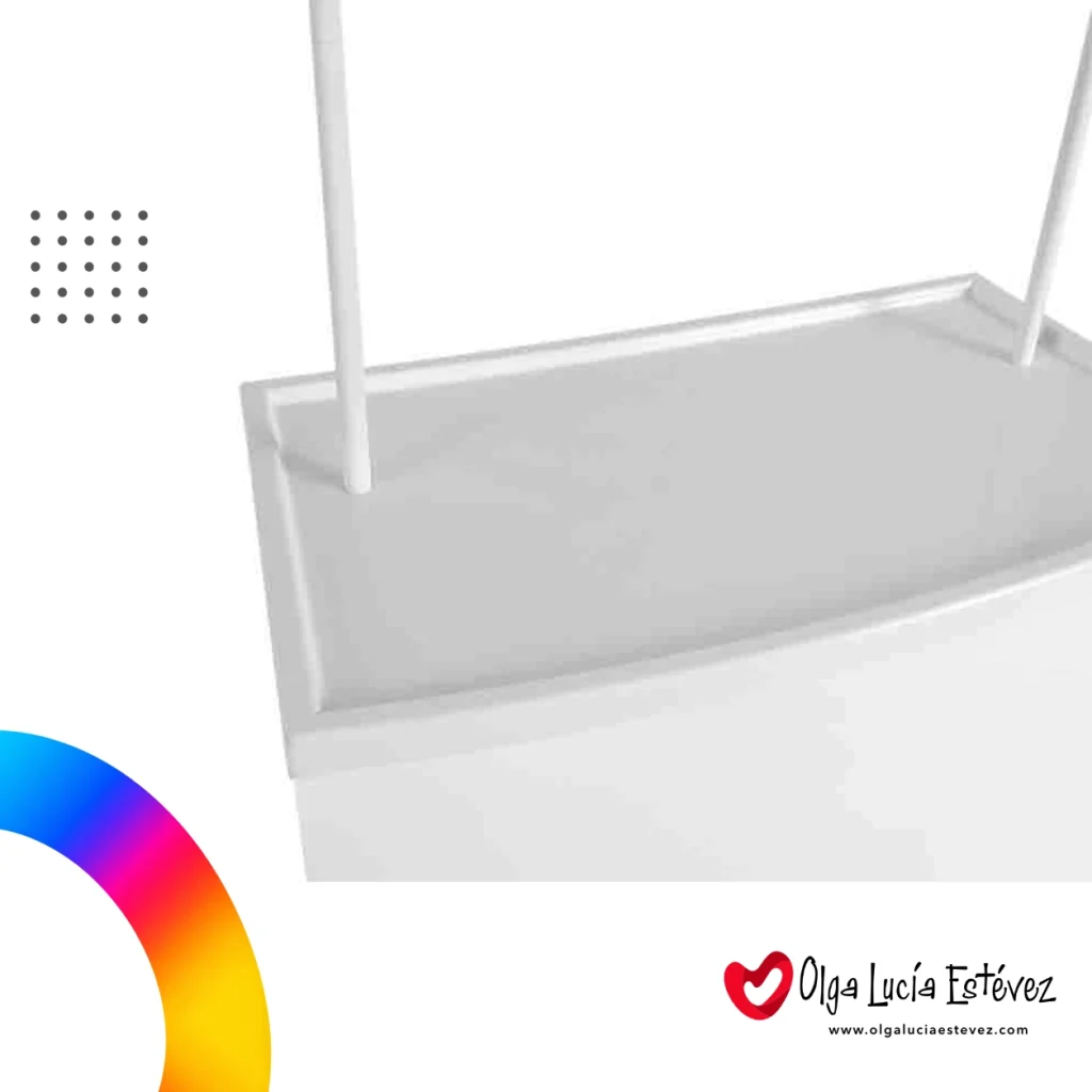 Stand Plástico Blanco con Cenefa - Soporte